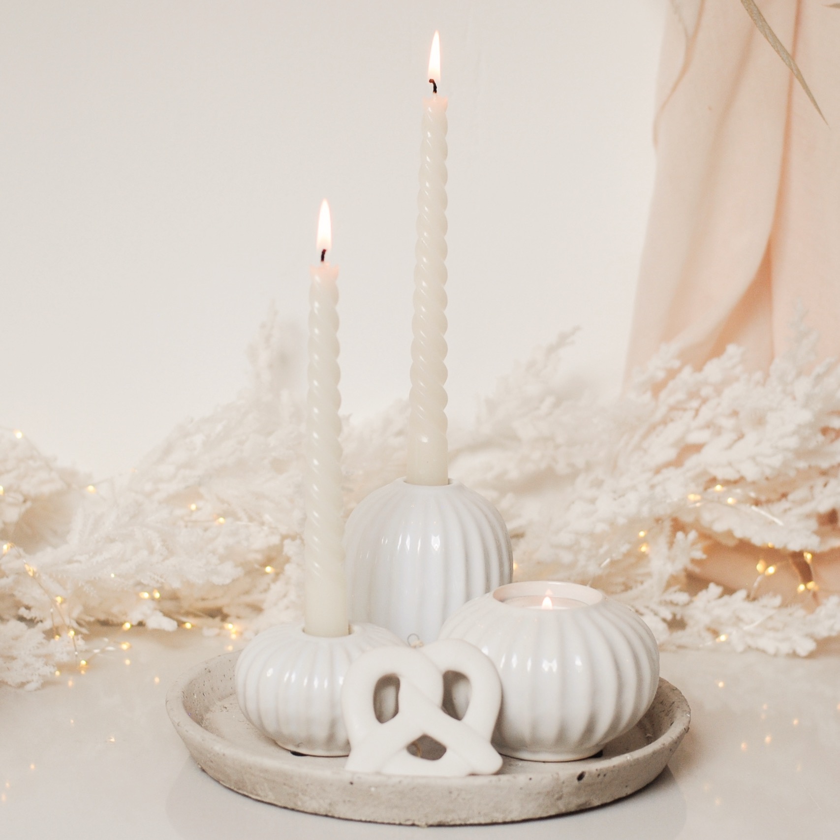 THE COSY CANDLE HOLDER III (LARGE)