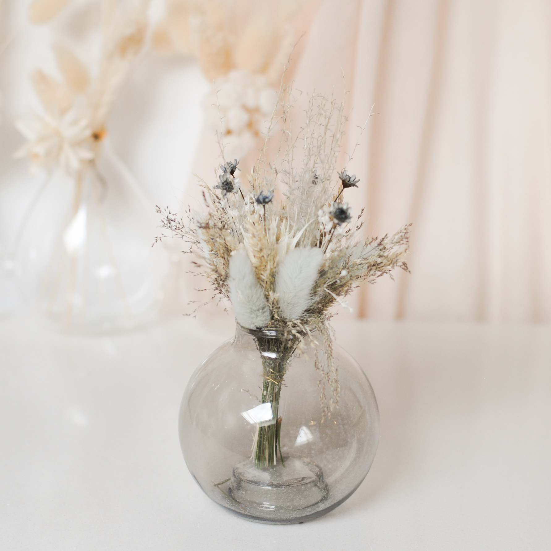 FLOWERS & BUBBLE VASE