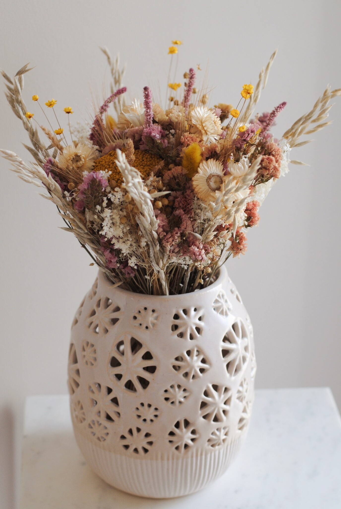 DRIED FLOWER BOUQUET & TIANNA VASE