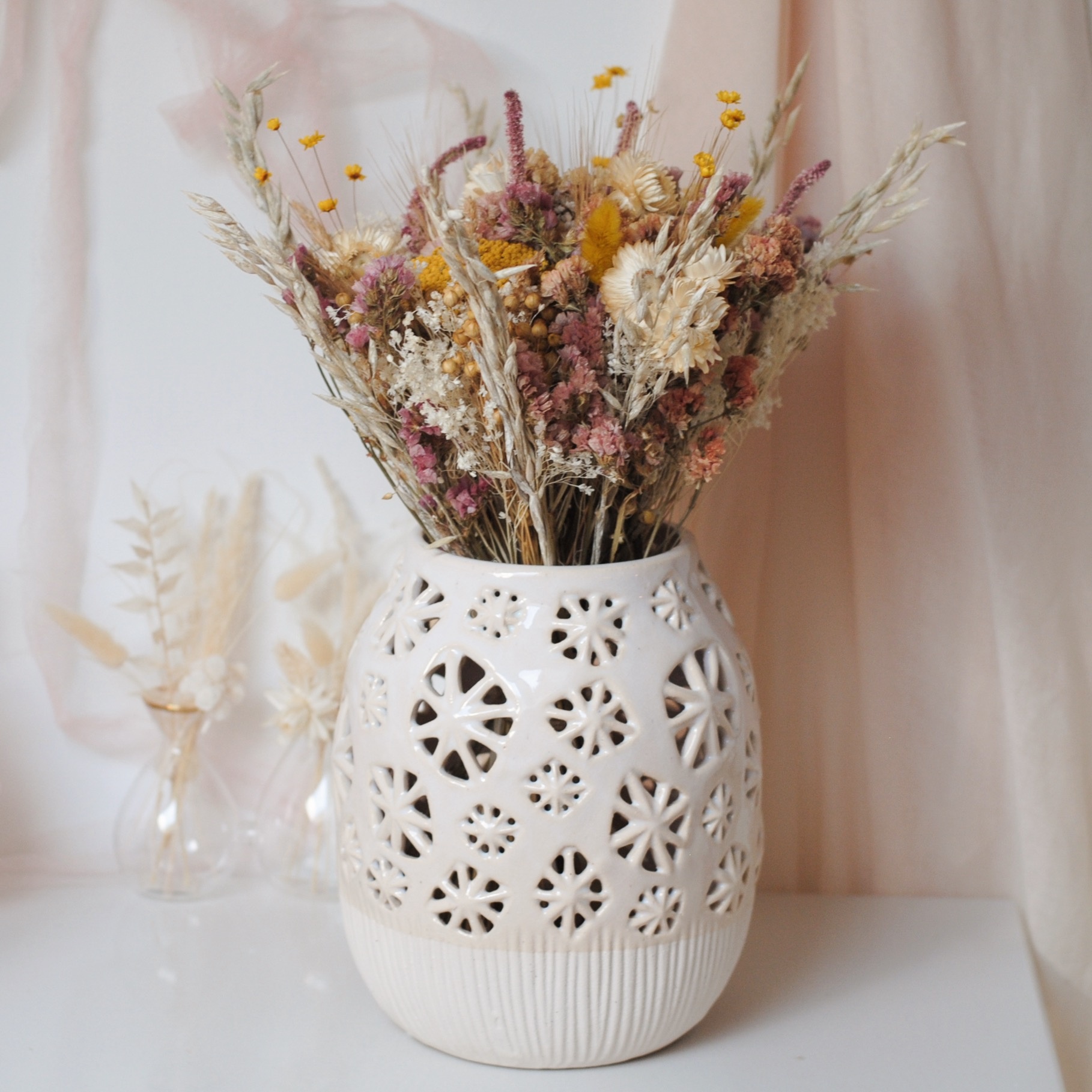 DRIED FLOWER BOUQUET & TIANNA VASE