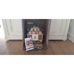 Cadeaupakket insectenhotel ''huis''