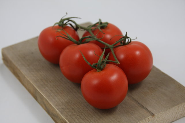 Geënte tros tomaten planten Geënte tros tomaten planten