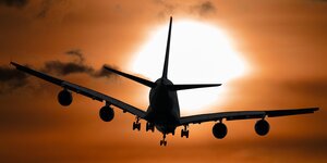 Het voordeel van compressiekousen tijdens vluchten: comfortabel en gezond reizen