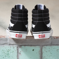 Vans® Skate Sk8-Hi - Black/White