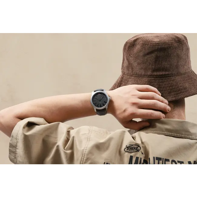 NAVIFORCE horloge met lederen polsband voor heren met stijl (Model 9202L)