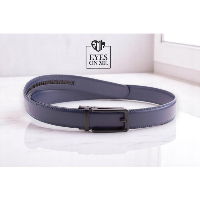 "EYES ON ME" LEDEREN RIEM zonder gaatjes, met automatische gesp    (Model N076)