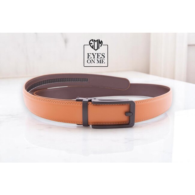 "EYES ON ME" LEDEREN RIEM zonder gaatjes, met automatische gesp    (Model N076)