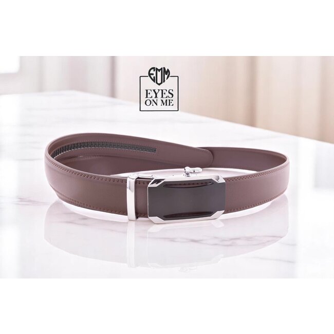 "EYES ON ME" LEDEREN RIEM zonder gaatjes, met automatische gesp ( model A015 )