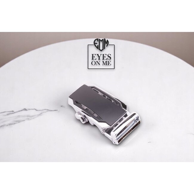 "EYES ON ME" LEDEREN RIEM zonder gaatjes, met automatische gesp ( model A015 )
