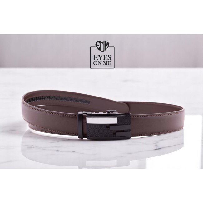 "EYES ON ME" LEDEREN RIEM zonder gaatjes, met automatische gesp (model N023)