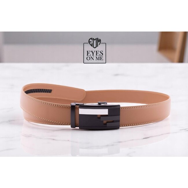 "EYES ON ME" LEDEREN RIEM zonder gaatjes, met automatische gesp (model N023)