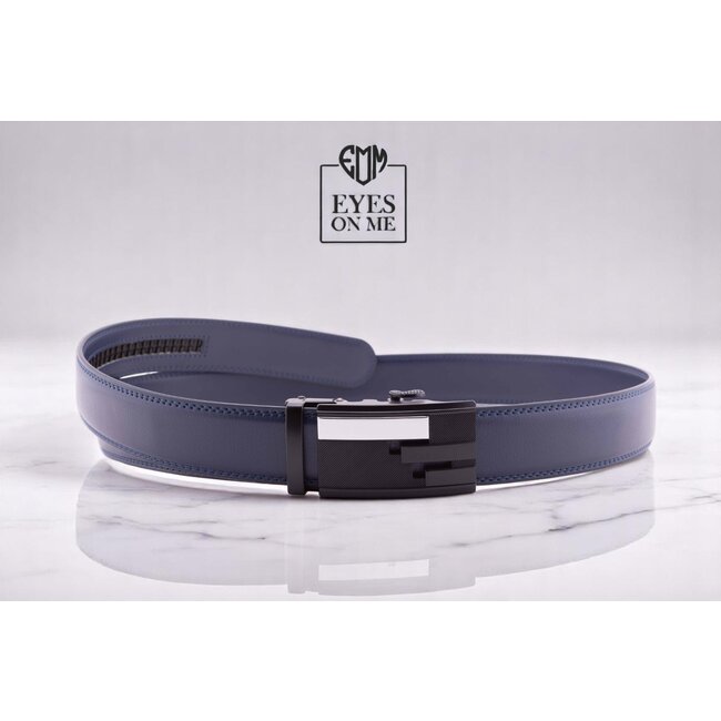 "EYES ON ME" LEDEREN RIEM zonder gaatjes, met automatische gesp (model N023)
