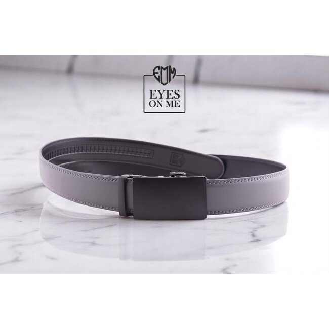 "EYES ON ME" LEDEREN RIEM zonder gaatjes, met automatische gesp (model 17)