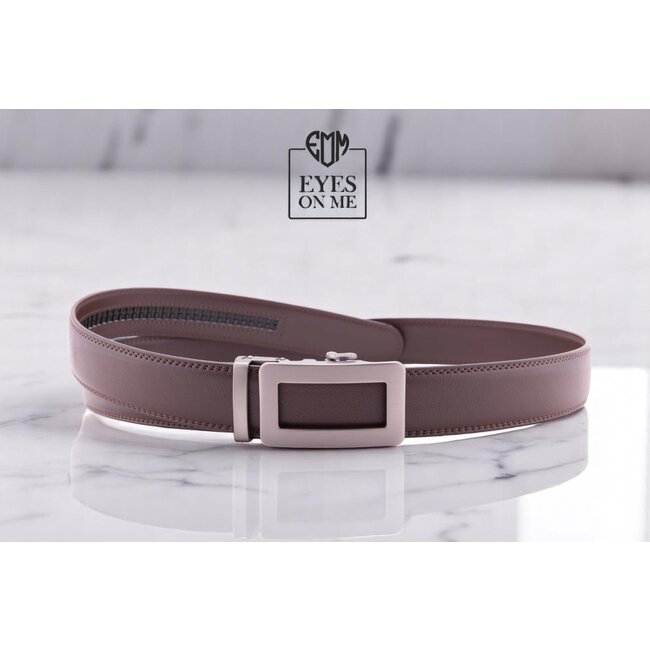 "EYES ON ME" LEDEREN RIEM zonder gaatjes, met automatische gesp (Model N062)