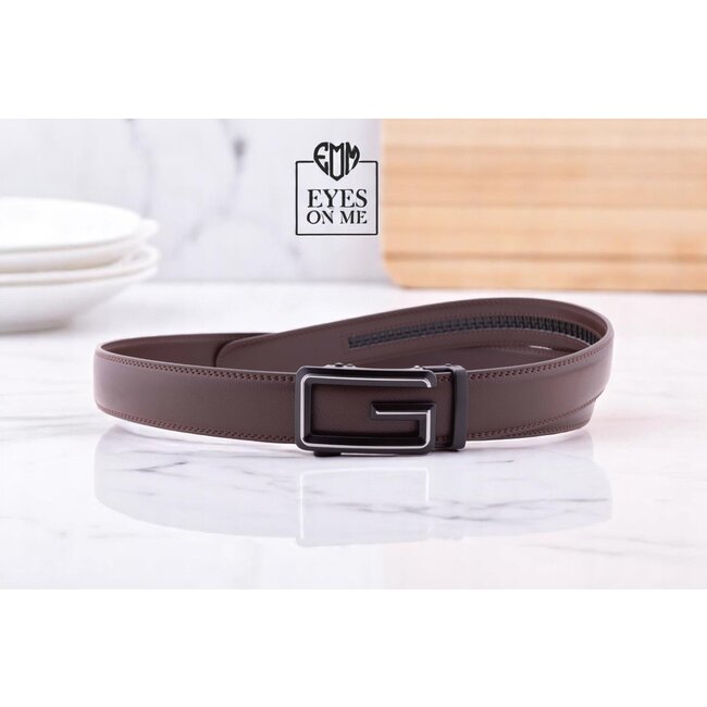 "EYES ON ME" LEDEREN RIEM zonder gaatjes, met automatische gesp (model L185)