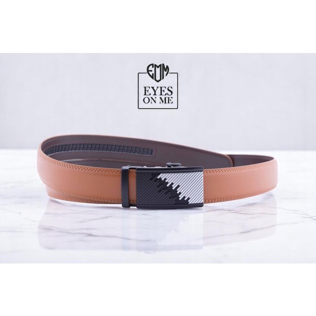 "EYES ON ME" LEDEREN RIEM zonder gaatjes, met automatische gesp (Model 42)
