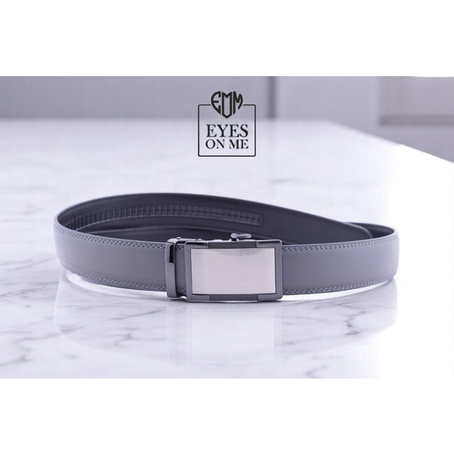 "EYES ON ME" LEDEREN RIEM zonder gaatjes, met automatische gesp (Model N180)