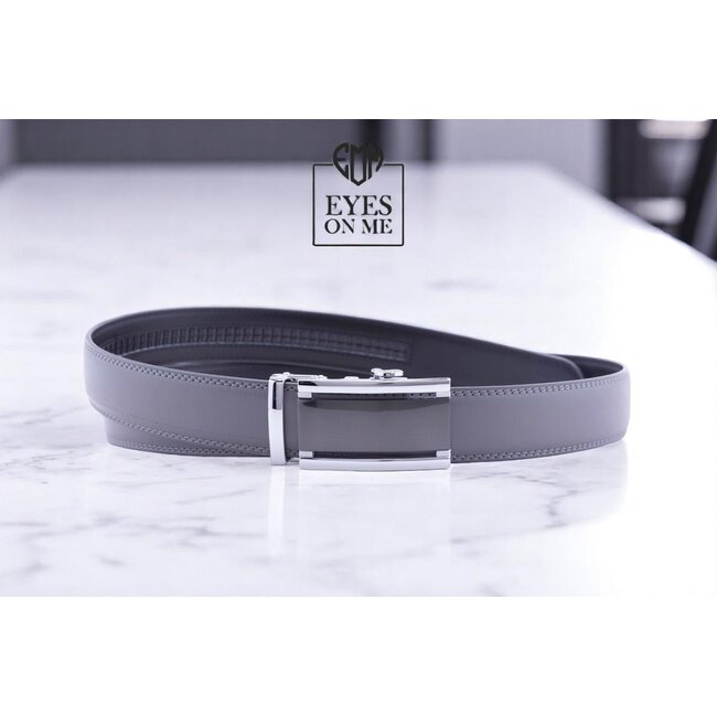 "EYES ON ME" LEDEREN RIEM zonder gaatjes, met automatische gesp (Model N302)