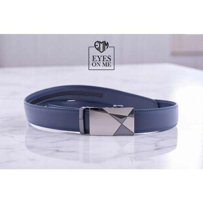 "EYES ON ME" LEDEREN RIEM zonder gaatjes, met automatische gesp (model B002)