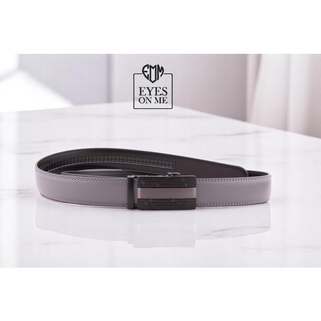 "EYES ON ME" LEDEREN RIEM zonder gaatjes, met automatische gesp (Model 8)