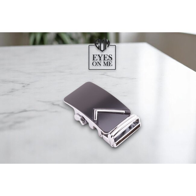 "EYES ON ME"  LEDEREN RIEM zonder gaatjes, met automatische gesp (Model N177)