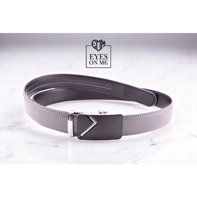 "EYES ON ME"  LEDEREN RIEM zonder gaatjes, met automatische gesp (Model N177)