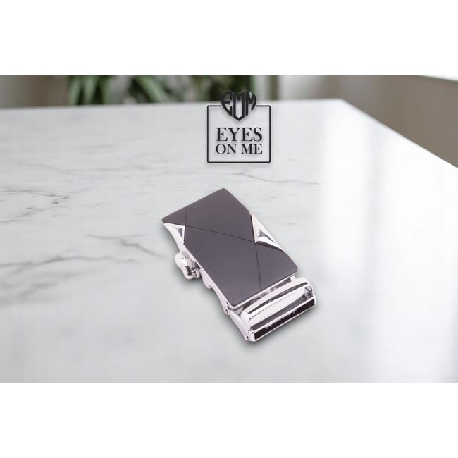 "EYES ON ME" LEDEREN RIEM zonder gaatje, met automatische gesp (Model 23)