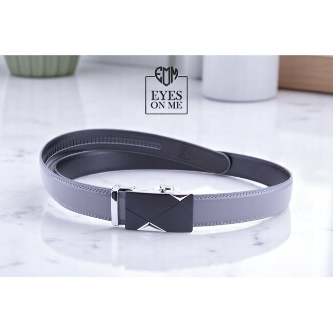 "EYES ON ME" LEDEREN RIEM zonder gaatje, met automatische gesp (Model 23)