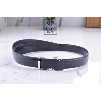 "EYES ON ME" LEDEREN RIEM zonder gaatjes, met automatische gesp ( Model 23 )