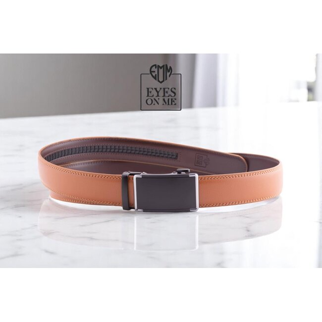 "EYES ON ME" LEDEREN RIEM zonder gaatjes, met automatische gesp (Model N159)