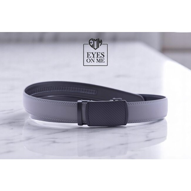 "EYES ON ME" LEDEREN RIEM zonder gaatjes, met automatische gesp (Model L164)