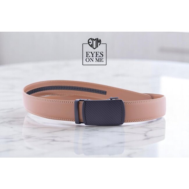 "EYES ON ME" LEDEREN RIEM zonder gaatjes, met automatische gesp (Model L164)