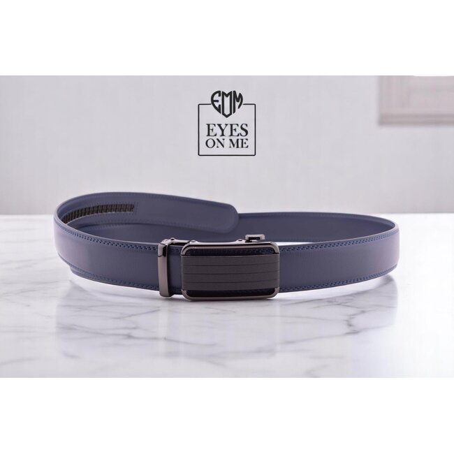 "EYES ON ME" LEDEREN RIEM zonder gaatjes, met automatische gesp (Model A003 )