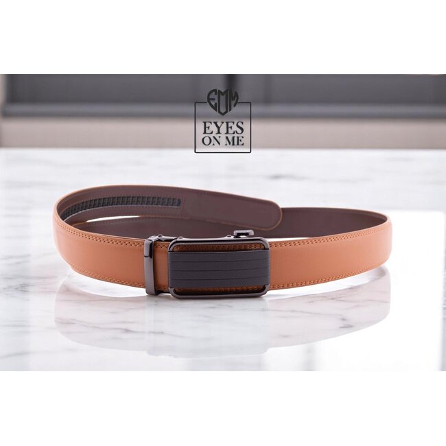 "EYES ON ME" LEDEREN RIEM zonder gaatjes, met automatische gesp (Model A003 )