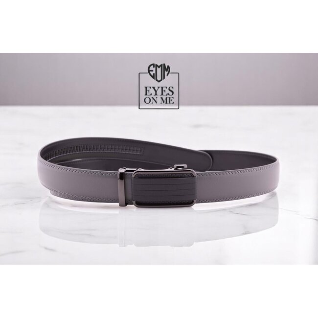 "EYES ON ME" LEDEREN RIEM zonder gaatjes, met automatische gesp (Model A003 )