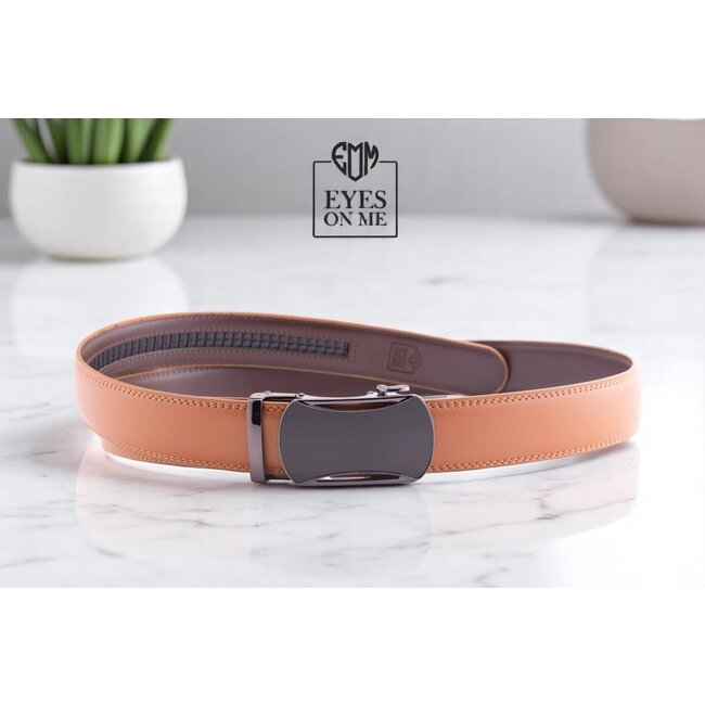 "EYES ON ME" LEDEREN RIEM zonder gaatjes, met automatische gesp (Model L049)