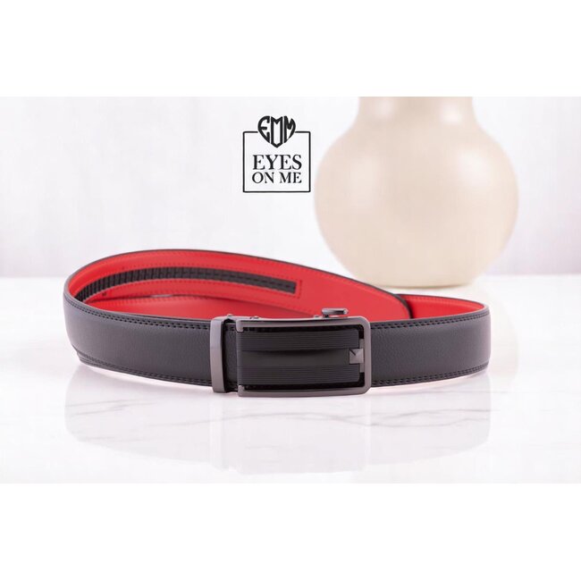 "EYES ON ME" LEDEREN RIEM zonder gaatjes, met automatische gesp (Model L019)