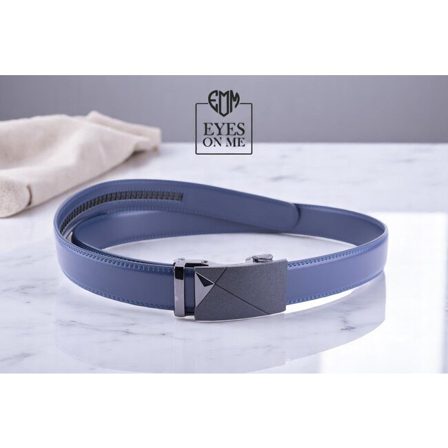 "EYES ON ME" LEDEREN RIEM zonder gaatjes, met automatische gesp (Model N225)
