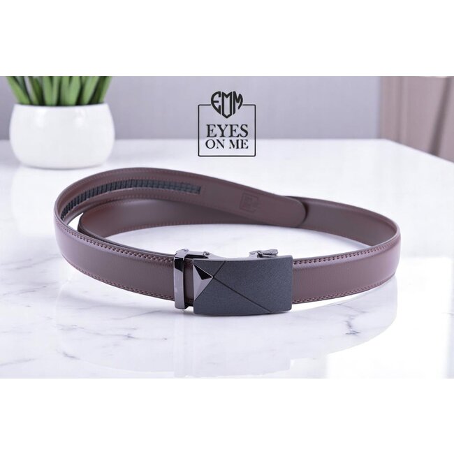 "EYES ON ME" LEDEREN RIEM zonder gaatjes, met automatische gesp (Model N225)