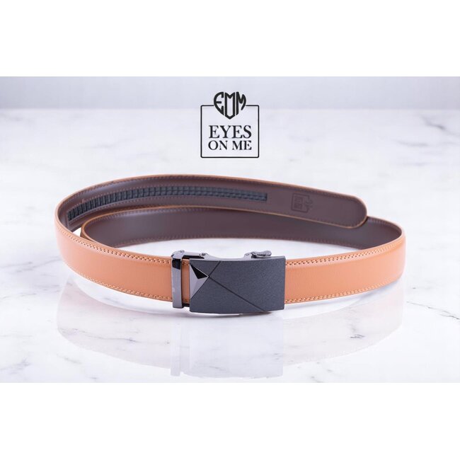 "EYES ON ME" LEDEREN RIEM zonder gaatjes, met automatische gesp (Model N225)