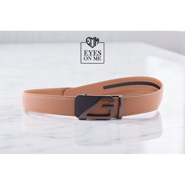"EYES ON ME" LEDEREN RIEM zonder gaatjes, met automatische gesp (Model N165)