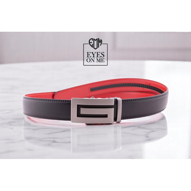 "EYES ON ME" LEDEREN RIEM zonder gaatjes, met automatische gesp (Model L061)