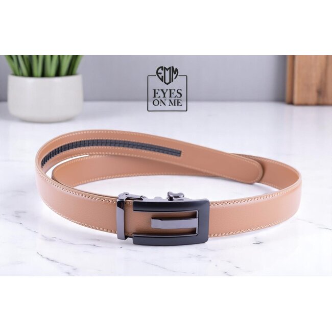 "EYES ON ME" LEDEREN RIEM zonder gaatjes, met automatische gesp (Model N035)
