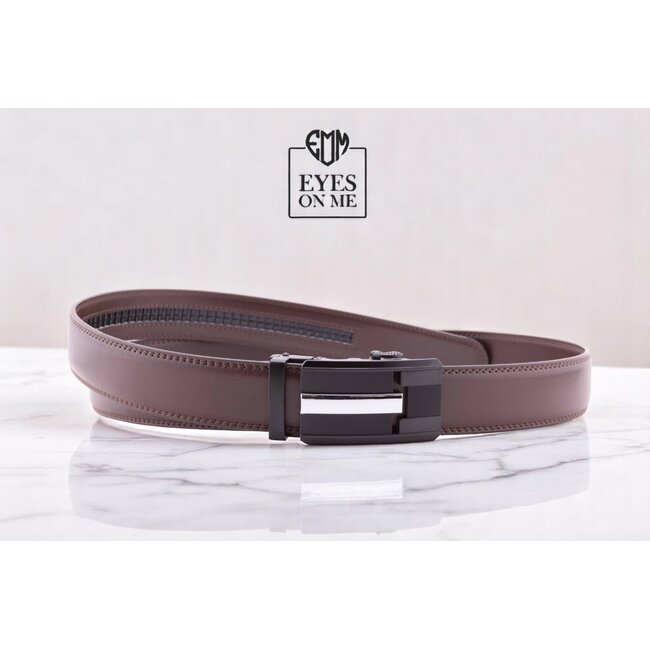 "EYES ON ME" LEDEREN RIEM zonder gaatjes, met automatische gesp (Model N022)