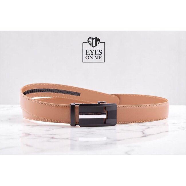 "EYES ON ME" LEDEREN RIEM zonder gaatjes, met automatische gesp (Model N022)