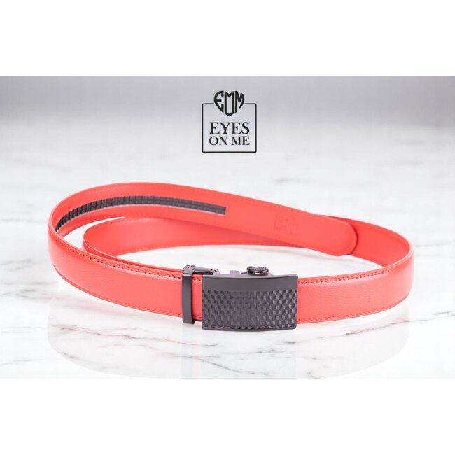 "EYES ON ME" LEDEREN RIEM zonder gaatjes, met automatische gesp (Model L046)
