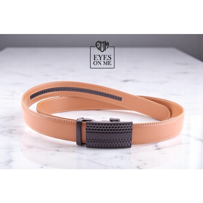 "EYES ON ME" LEDEREN RIEM zonder gaatjes, met automatische gesp (model N031)