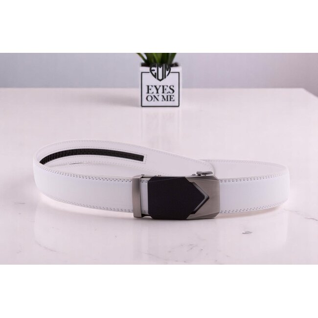 "EYES ON ME" LEDEREN RIEM zonder gaatjes, met automatische gesp (Model N040)