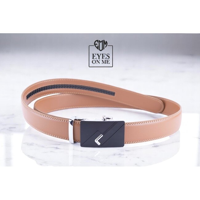 "EYES ON ME" LEDEREN RIEM zonder gaatjes, met automatische gesp (Model C009)