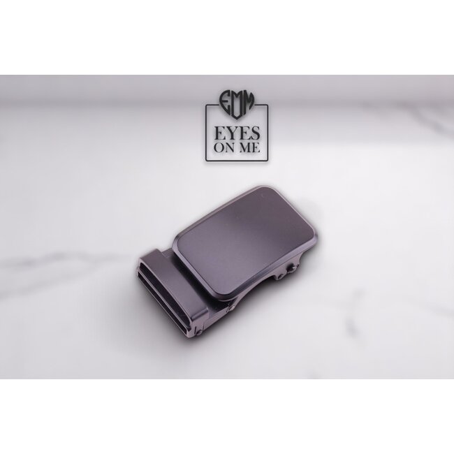 LEDEREN RIEM zonder gaatjes, met automatische gesp (model L113)